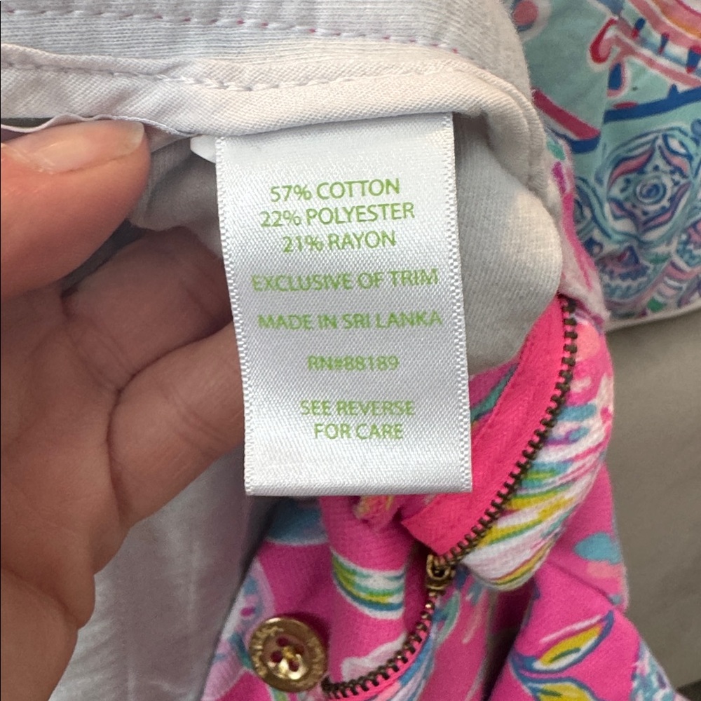 Lilly Pulitzer Callahan shorts - Picture 3 of 5